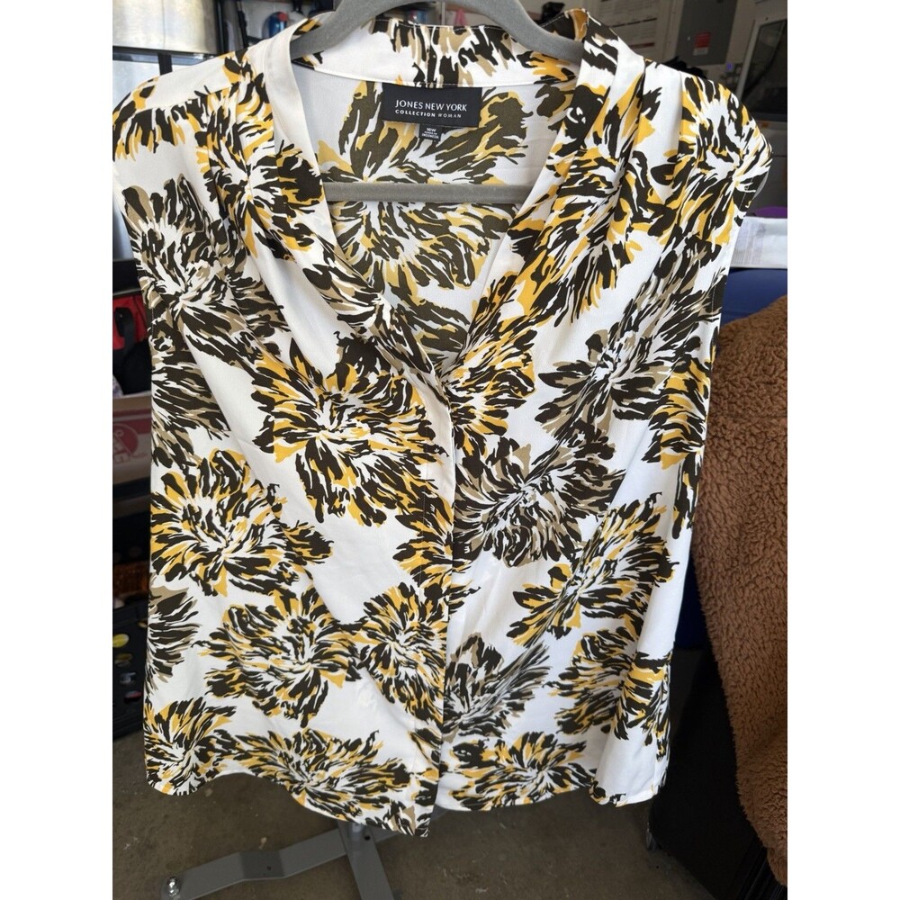 Women's Jones New York leeveless Blouse - Size 16W - Multicolor